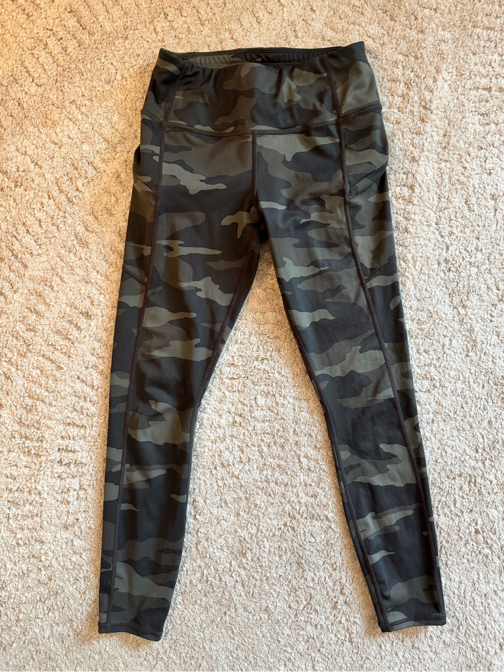 Athleta women’s camo leggings  - size XS - Like new!